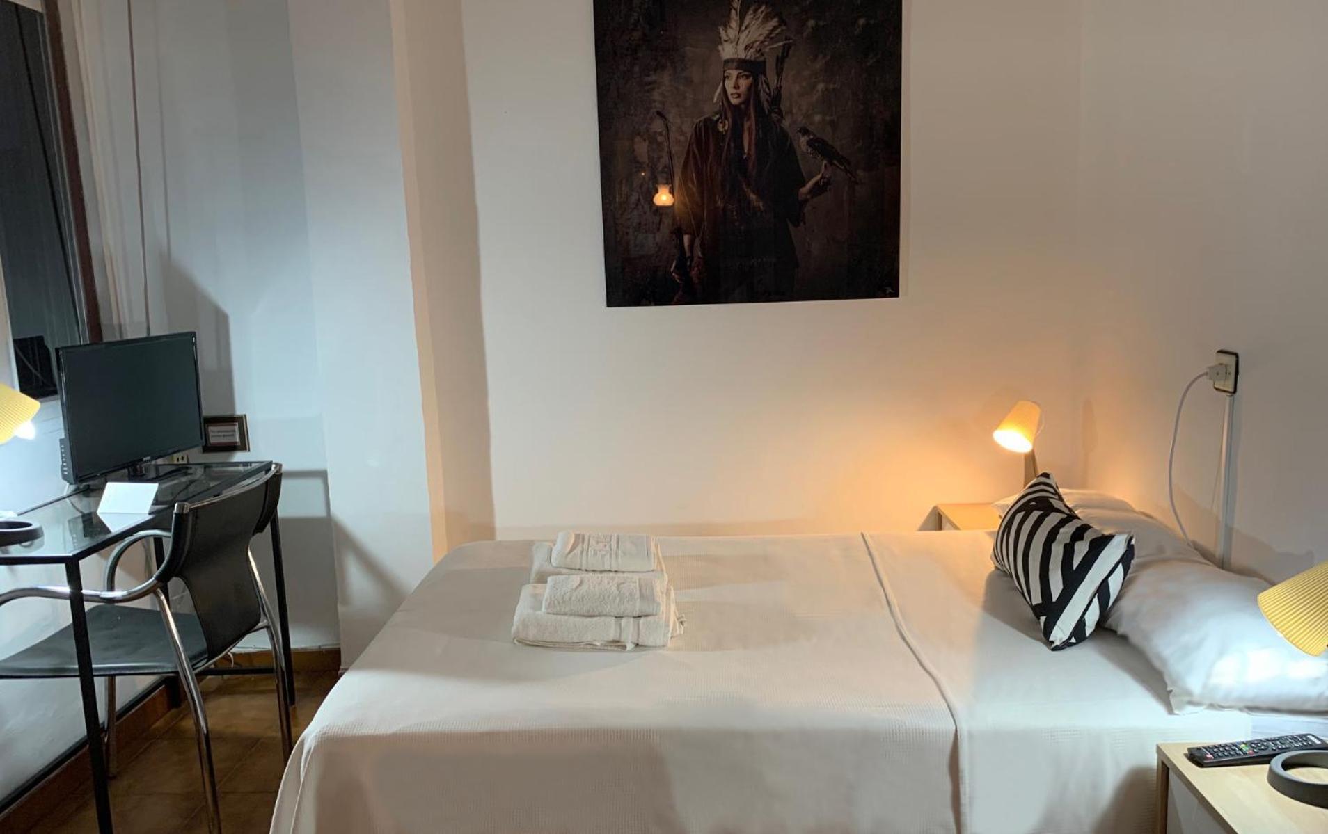 Hotel Y Restaurante Puerta De Aranda 아란다데두에로 외부 사진