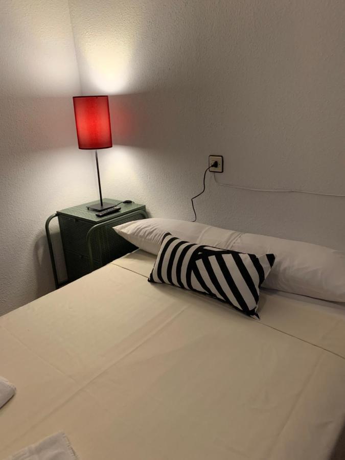 Hotel Y Restaurante Puerta De Aranda 아란다데두에로 외부 사진