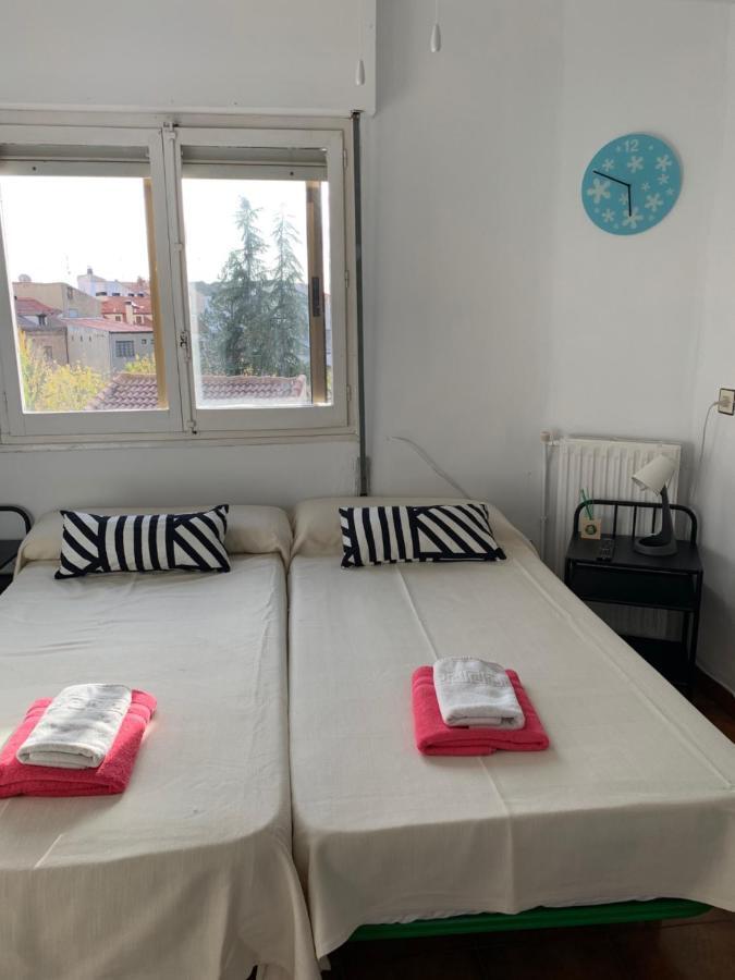 Hotel Y Restaurante Puerta De Aranda 아란다데두에로 외부 사진