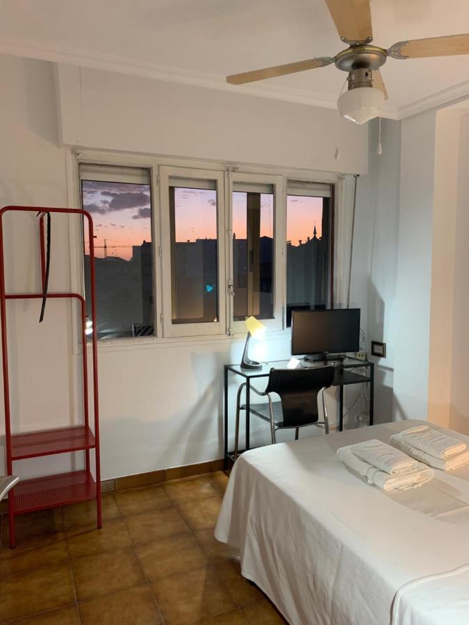 Hotel Y Restaurante Puerta De Aranda 아란다데두에로 외부 사진