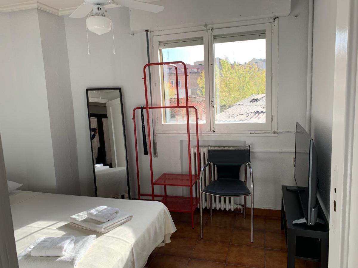 Hotel Y Restaurante Puerta De Aranda 아란다데두에로 외부 사진